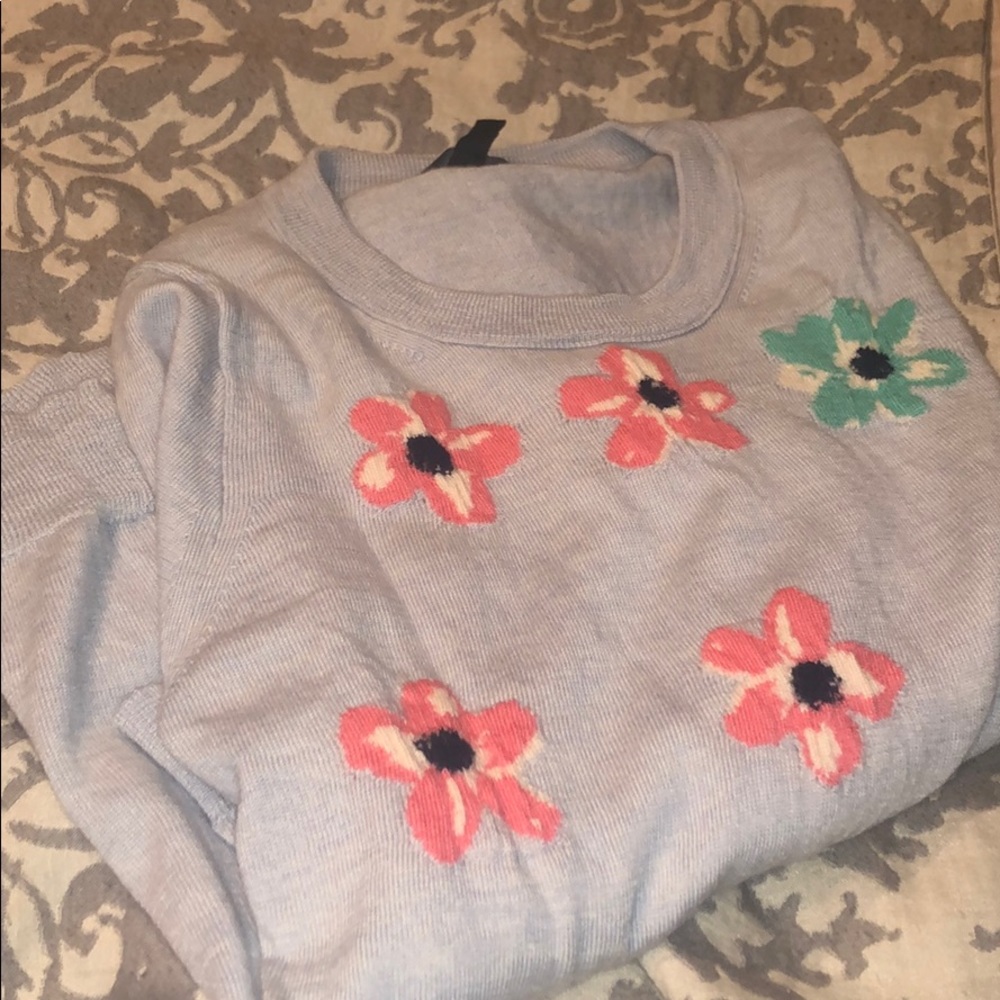 J crew large sweater floral flowers - Picture 3 of 3